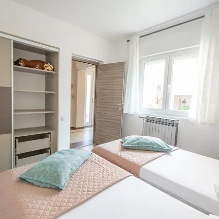 Two-bedroom In Xcvii * تْسْغيكفانِتْسا