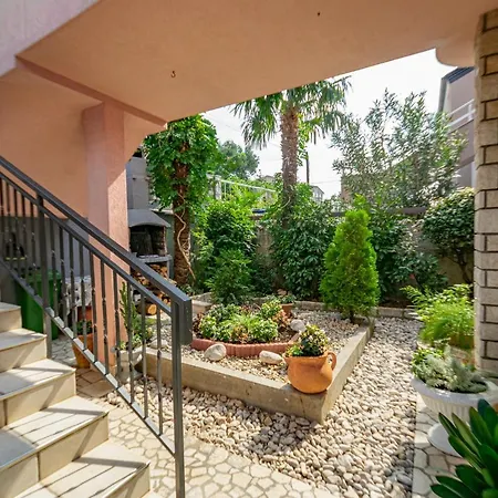 Two-bedroom In Xcvii Lägenhet Crikvenica