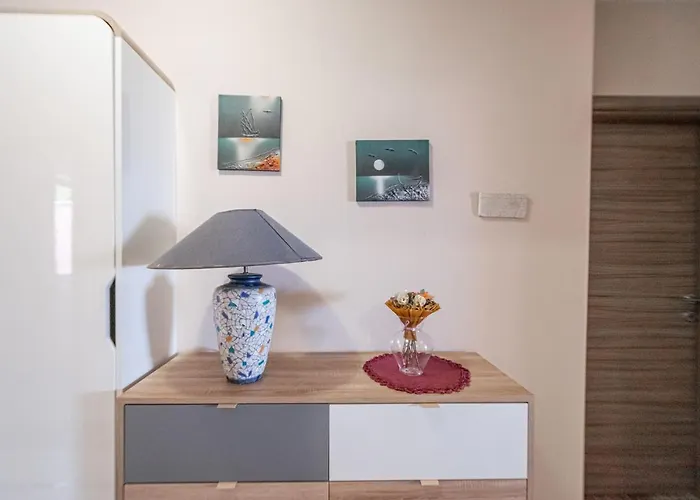 Two-bedroom In Xcvii Lägenhet Crikvenica