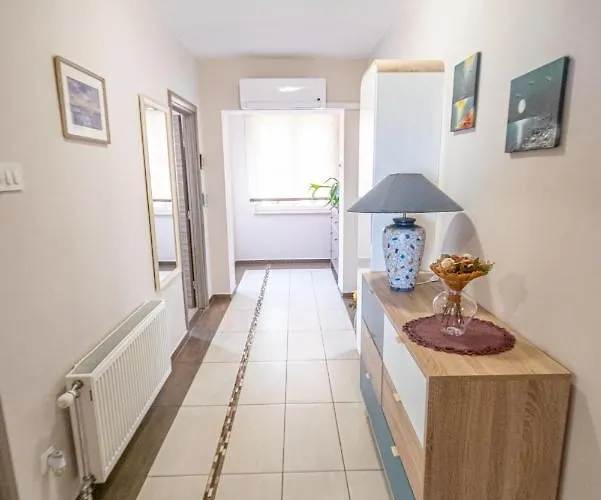 Lägenhet Two-bedroom In Xcvii Crikvenica